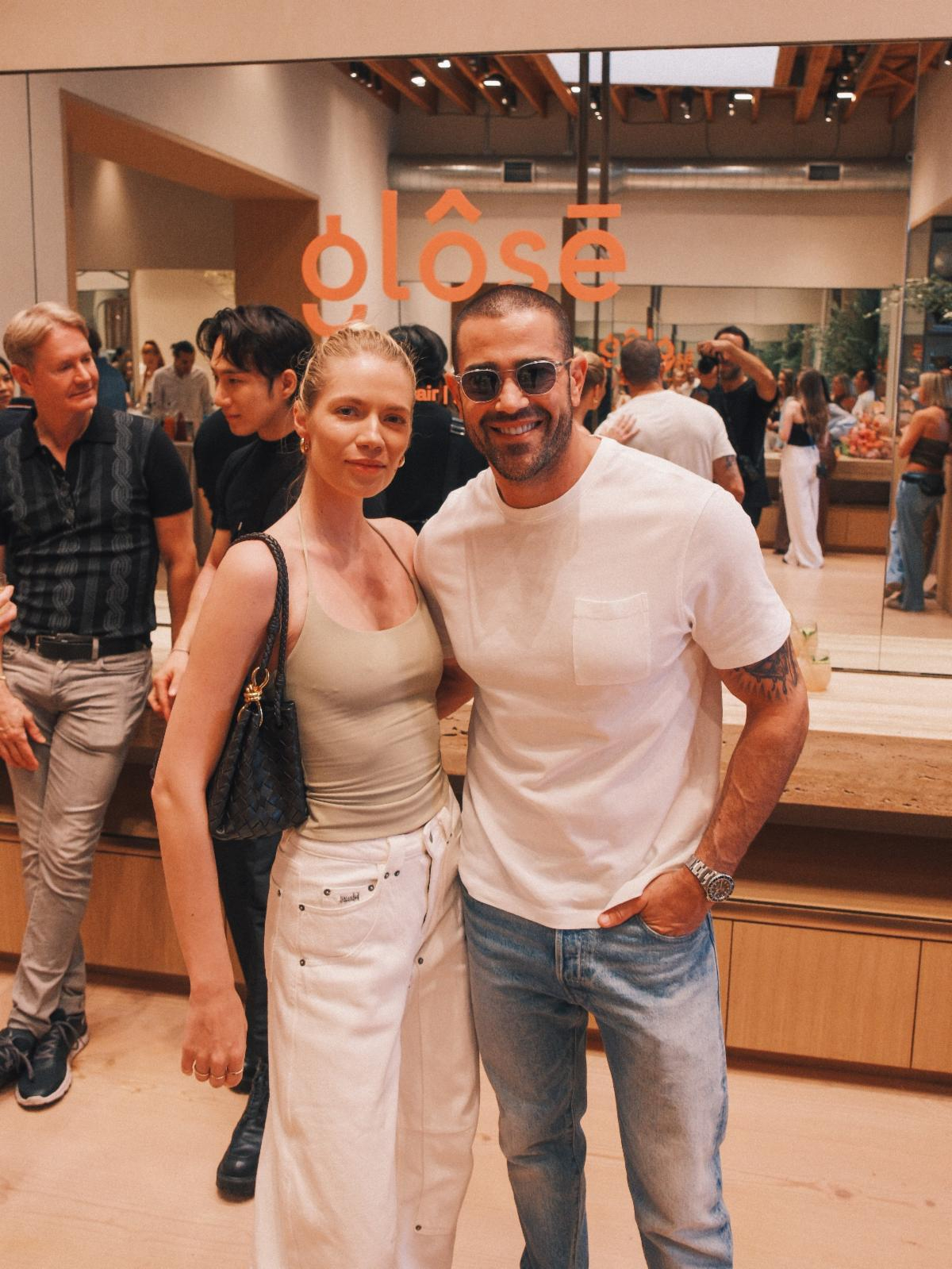 Glôsē Launches at FLORE Salon with Celebrity Hair Colorist Liz Jung was posted to the gallery